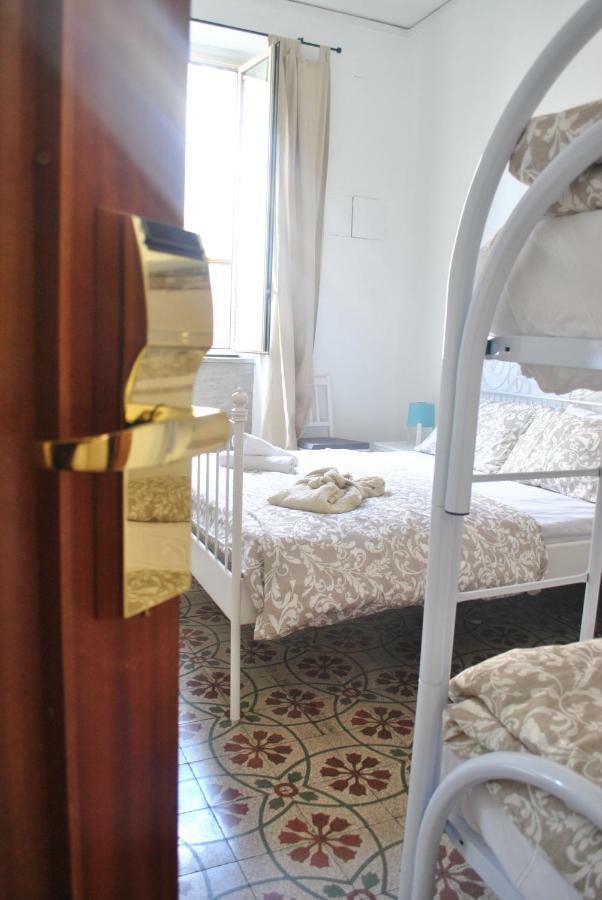 Sunrise Hostel & Rooms Palermo Exterior foto
